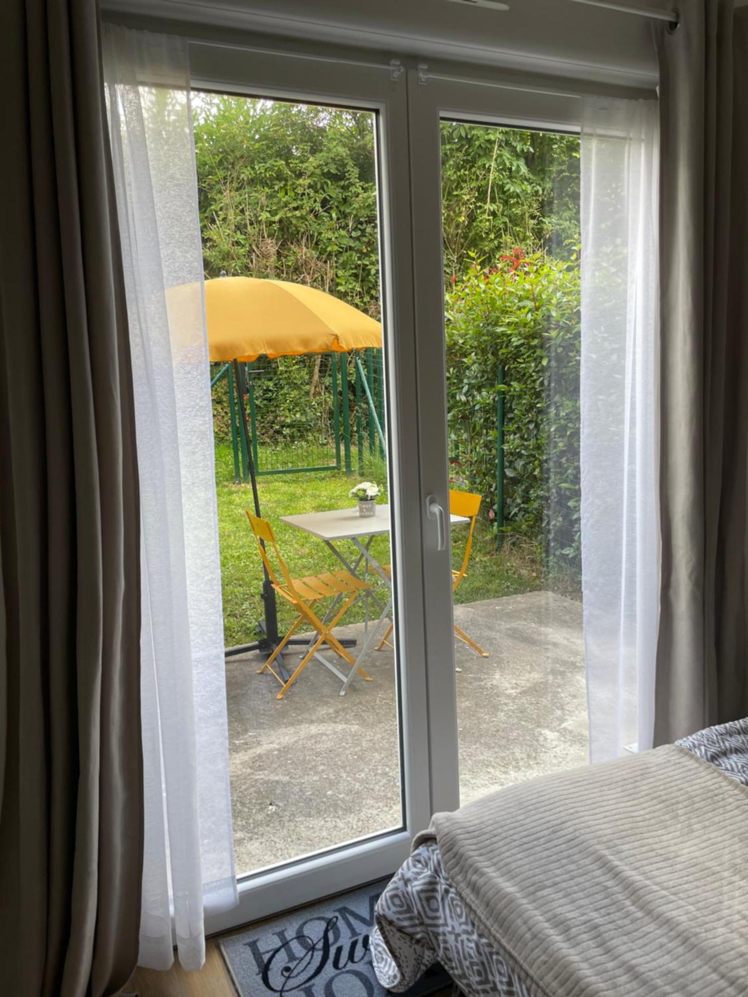 Appartement Le Jardin De Broceliande à Ploërmel Extérieur photo